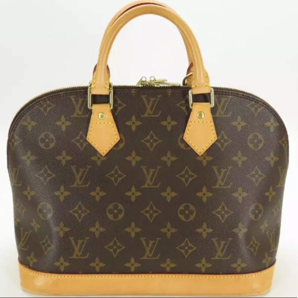 🌷Stunning🌷Satchel by Louis Vuitton